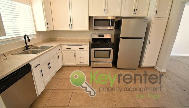 Building Photo - Duplex in Lemon Grove | Minutes from CA-94 FWY Acces