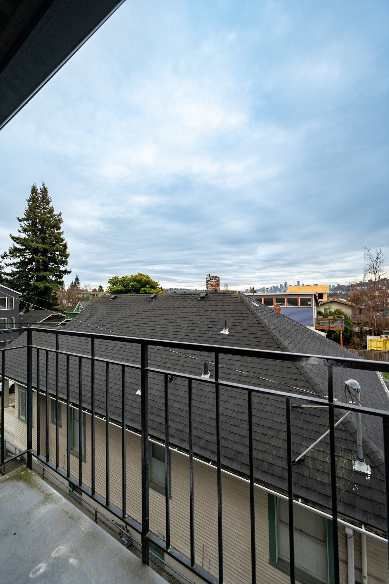 Building Photo - 4025 Midvale Ave N