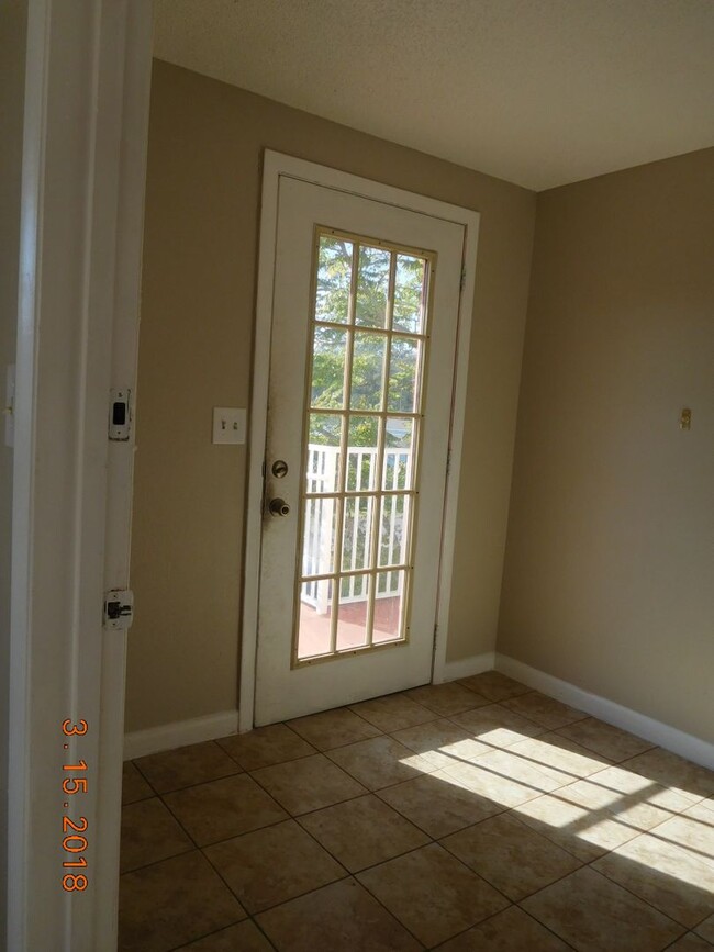 Building Photo - 2nd Floor Apartment in New Smyrna Beach