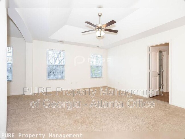Building Photo - 840 Pine Arbor Ln