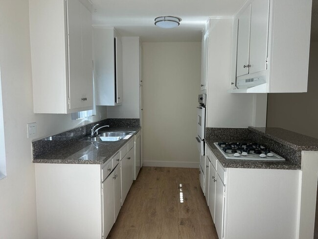 Interior Photo - Yar5130