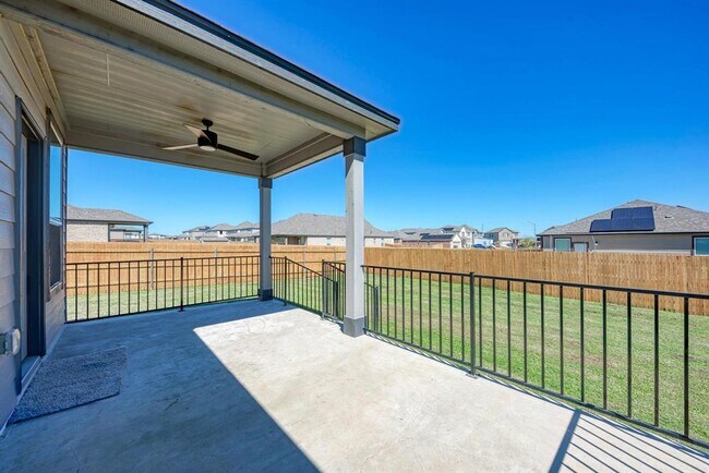 Building Photo - 18600 Golden Eagle Way