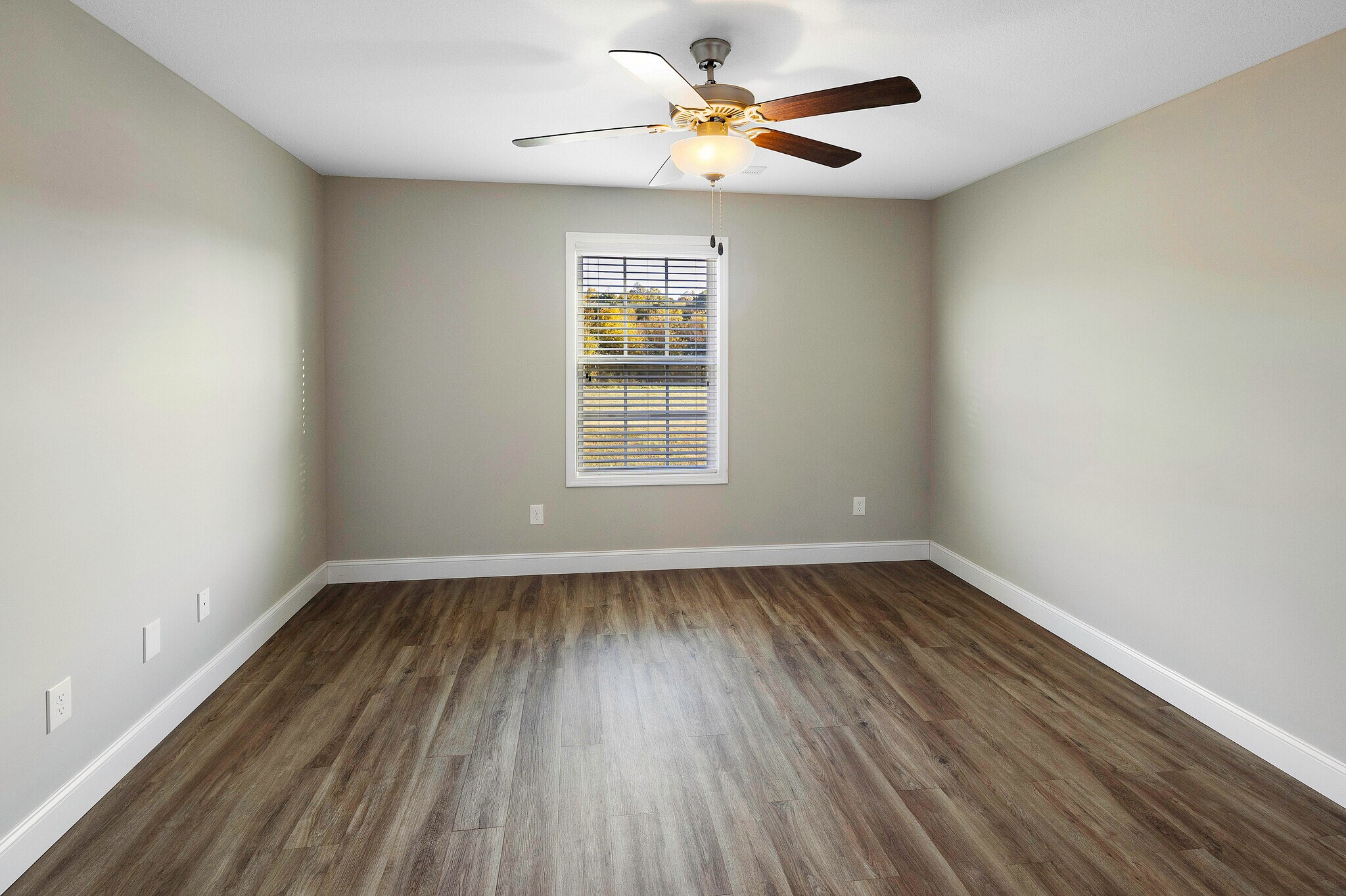 Building Photo - 5361 Dover Springs Way