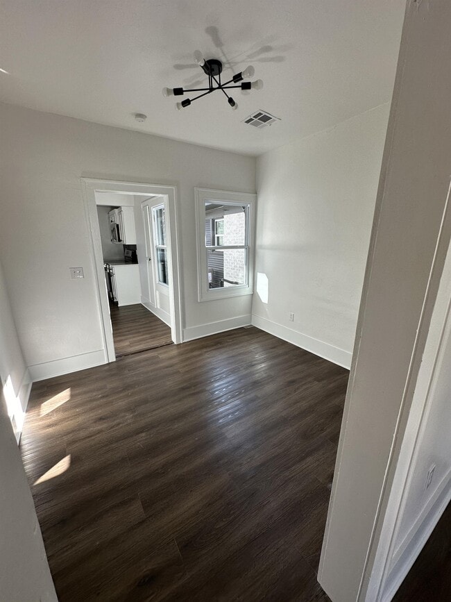 Building Photo - 2306 NW 16th St