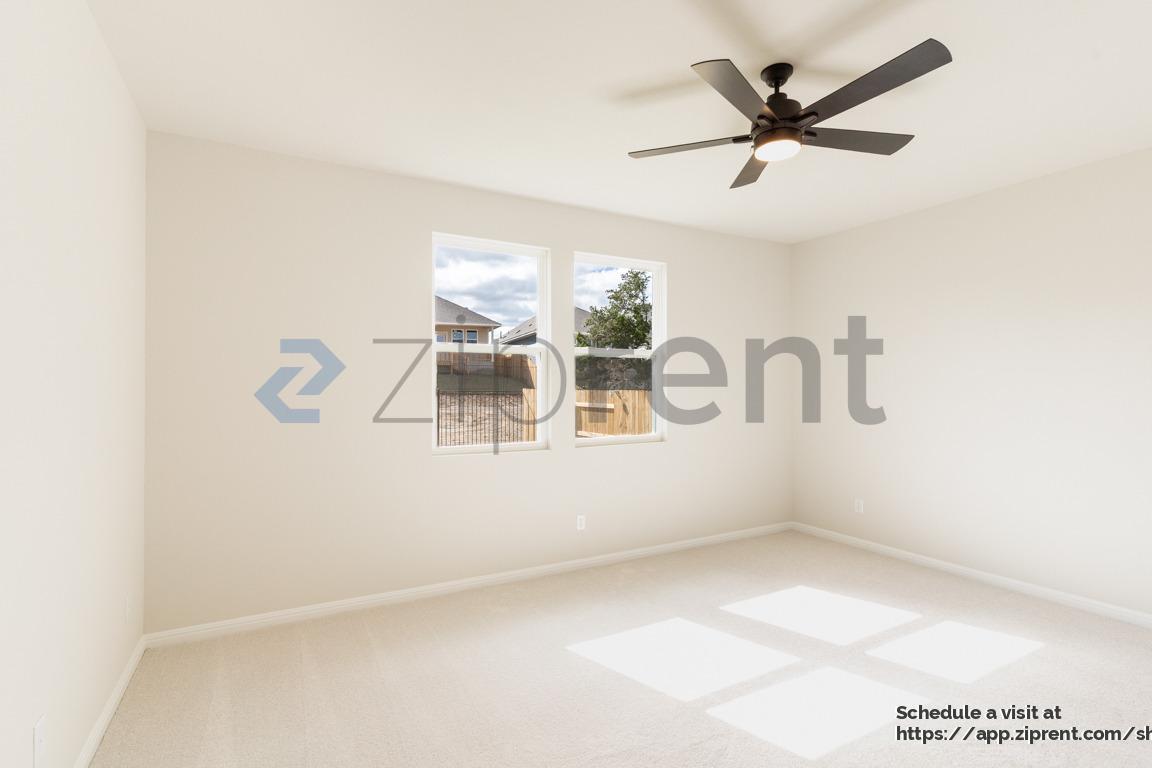 Building Photo - 214 Lake Shore Dr