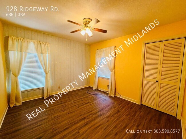 Building Photo - 928 Ridgeway Rd