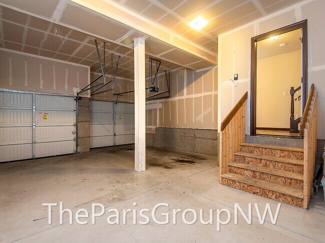 Building Photo - Spectacular Serene Lake 2012 TH – Great Location!