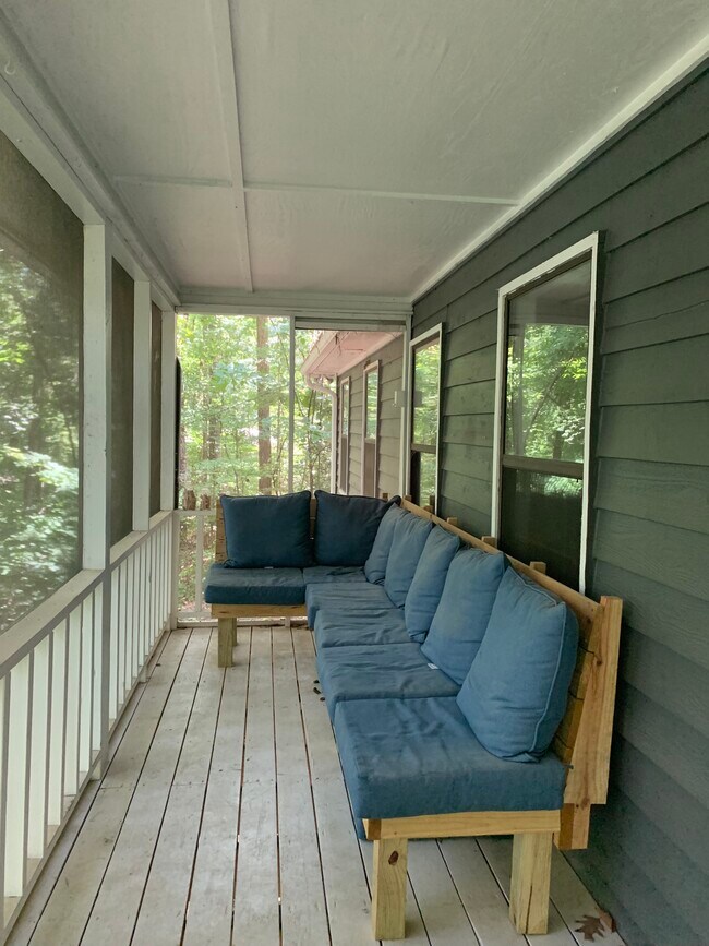 Building Photo - 5239 Ferry Creek Ln