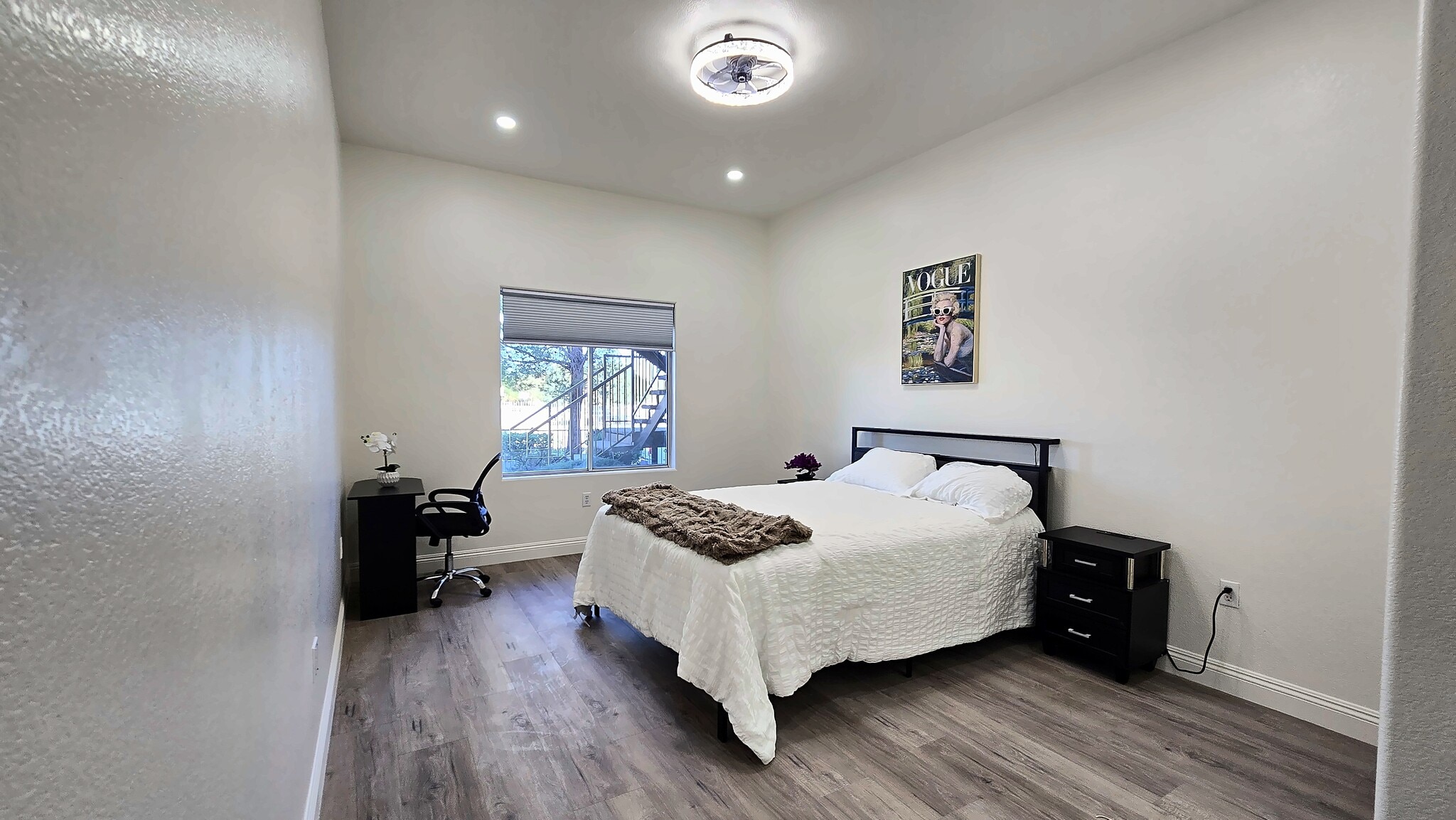 Building Photo - 2305 W Horizon Ridge Pky