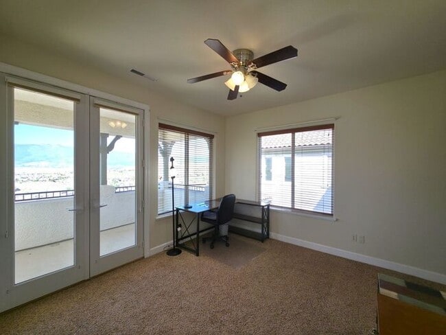 Building Photo - First Month Free – Executive Somersett Hom...