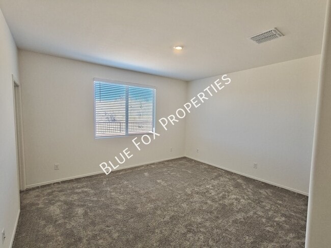 Building Photo - 9251 N Peridot Vis Ave