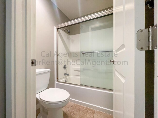 Building Photo - 6400 Christie Ave