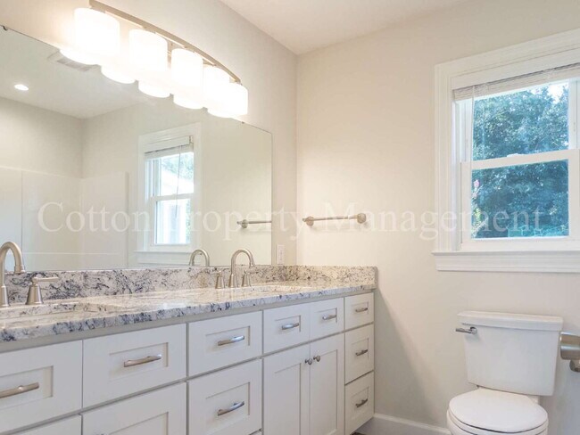 Building Photo - 4602 Terry Ln