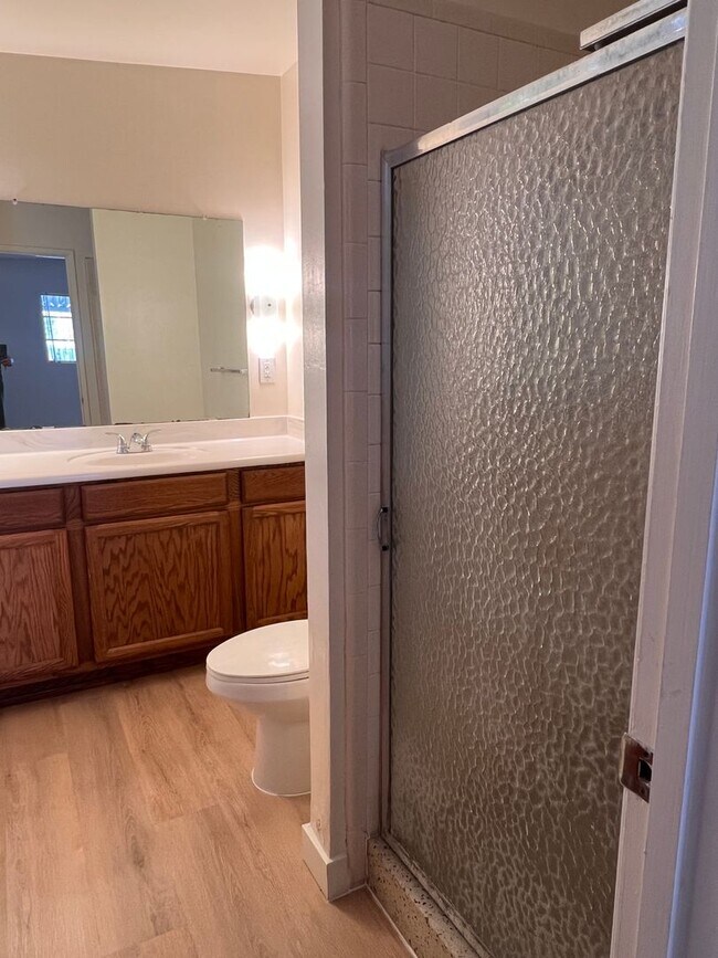 Building Photo - Scottsdale 4 Bed. 1.75 Bath located In Tow...