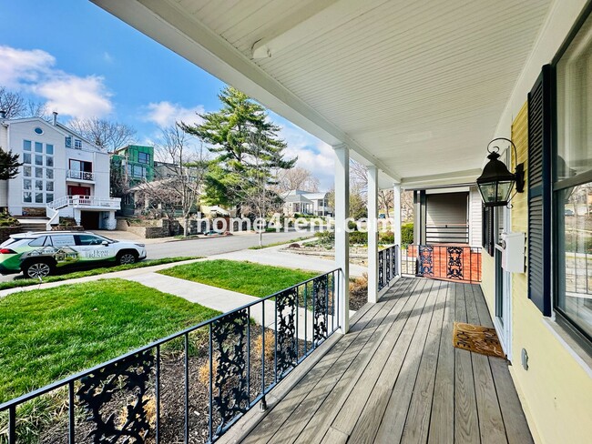 Building Photo - Charming Home Near Country Club Plaza w/ G...