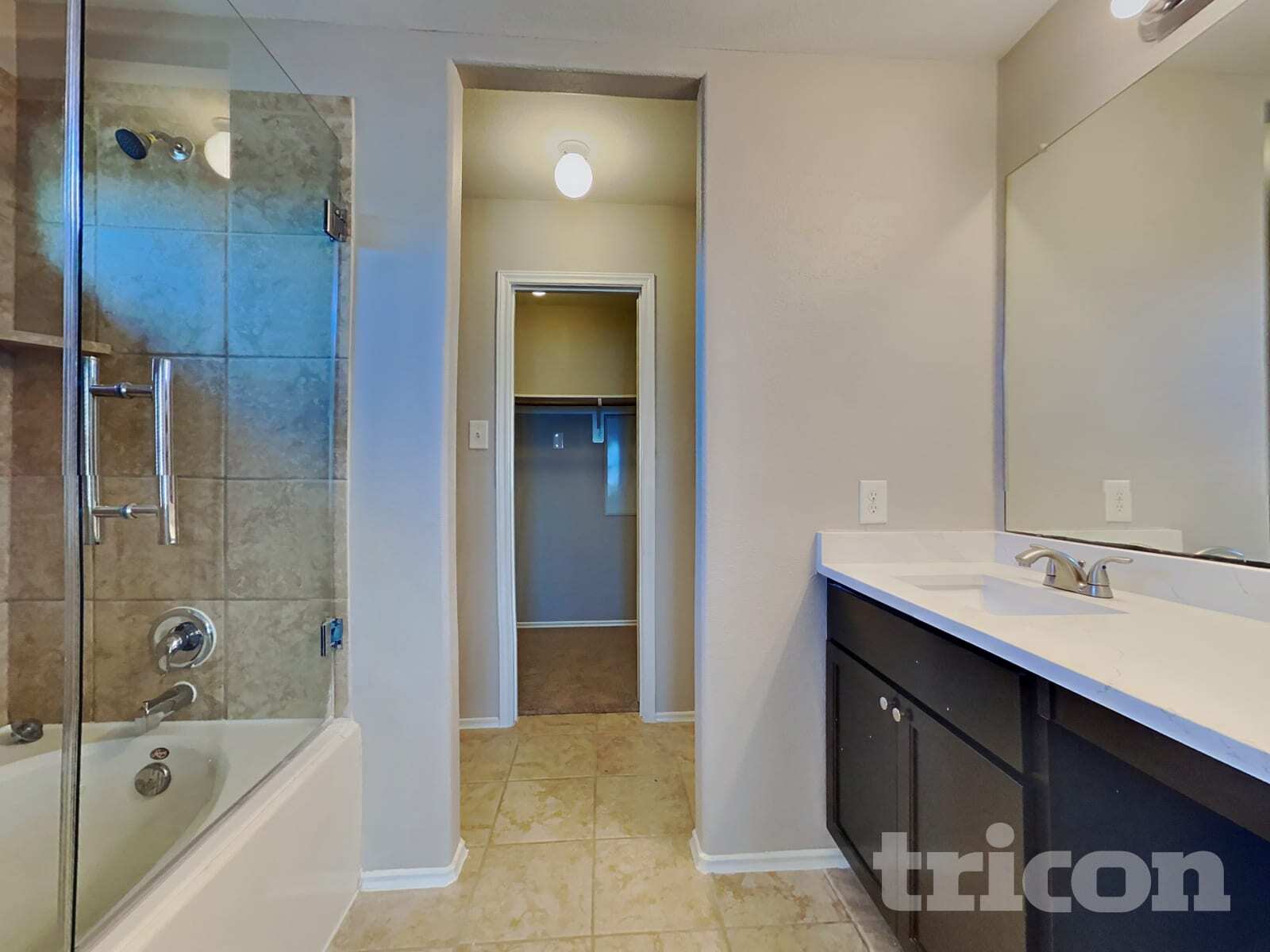 Building Photo - 17235 Hawks Landing Dr