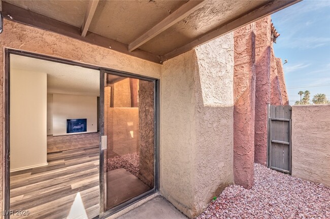 Building Photo - 781 Palo Verde Cir