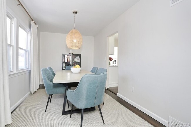 Building Photo - 42 E Main St