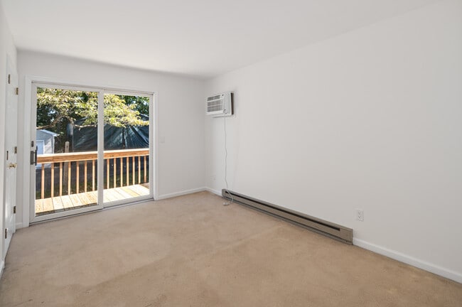 Building Photo - 151 Highview Ave