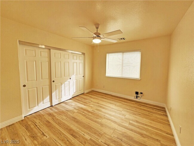 Building Photo - 3741 Malibou Ave