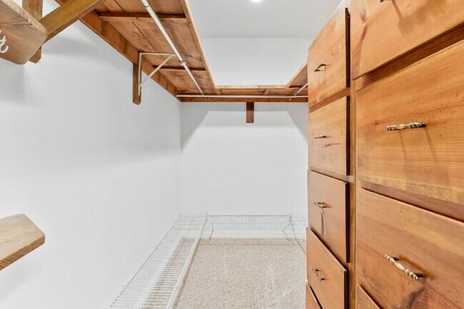 Building Photo - AVAILABLE NOW – $3,000/MONTH – ALL UTILITIES + LAWN SERVICE + POOL SERVICE INCLUDED!