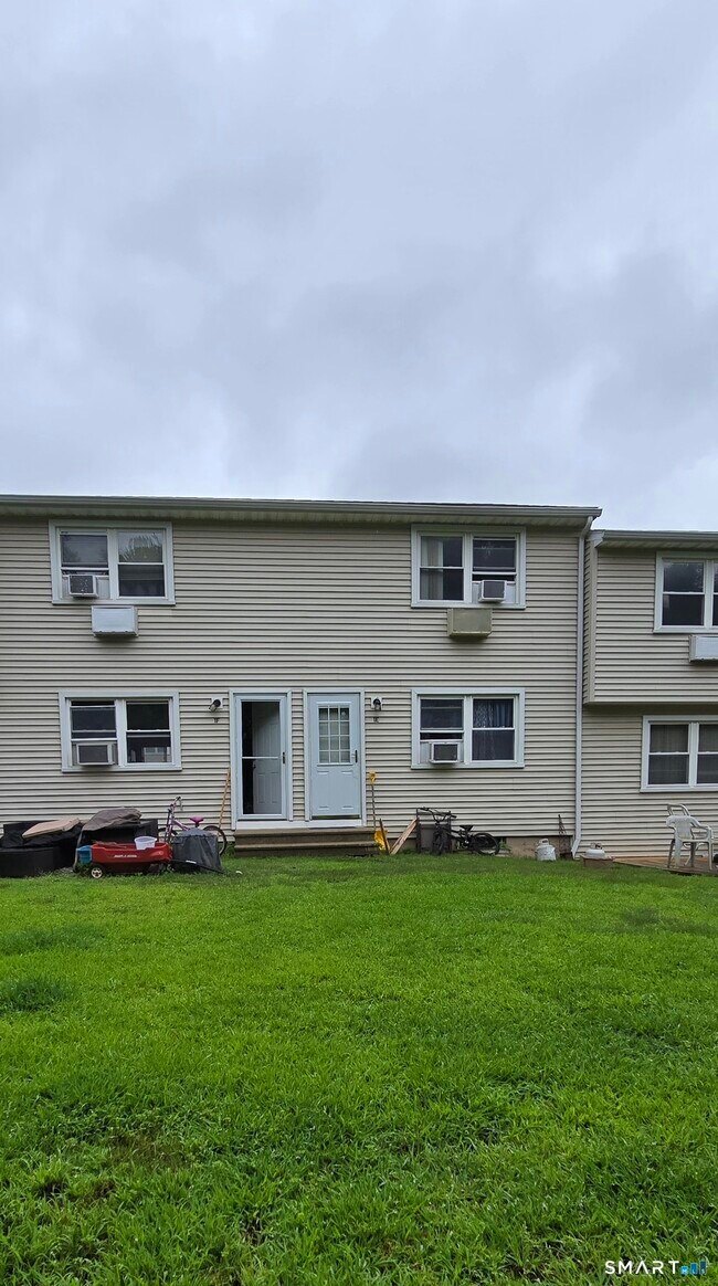 Building Photo - 1081 New Haven Rd