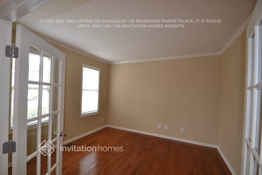Building Photo - 9028 Linslade Way