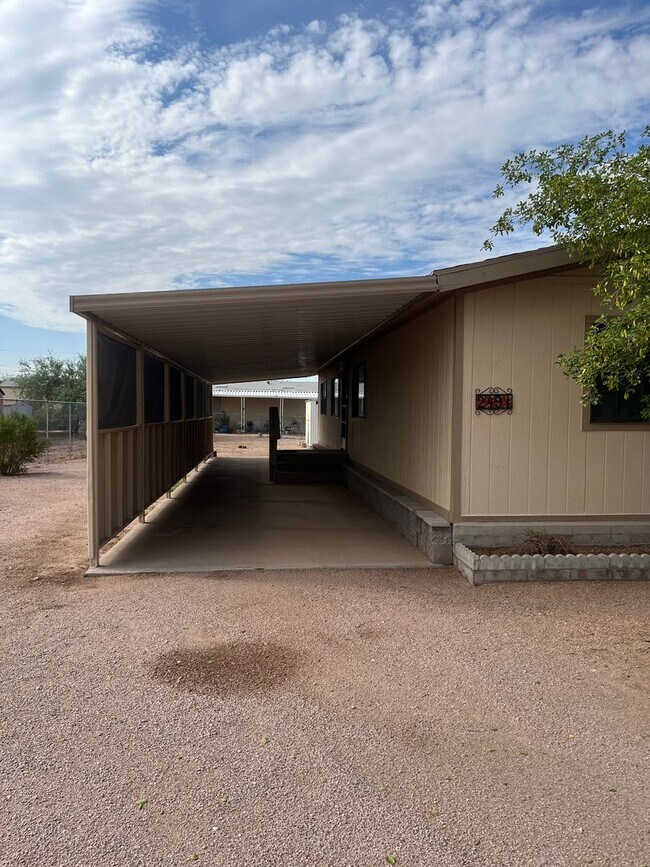 Building Photo - Beautiful home and Views on land.