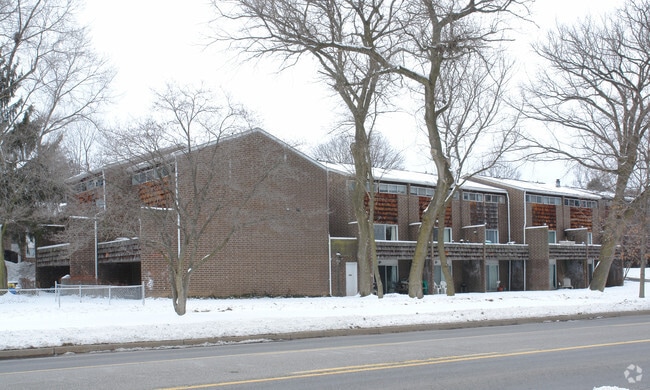 Building Photo - Nuway