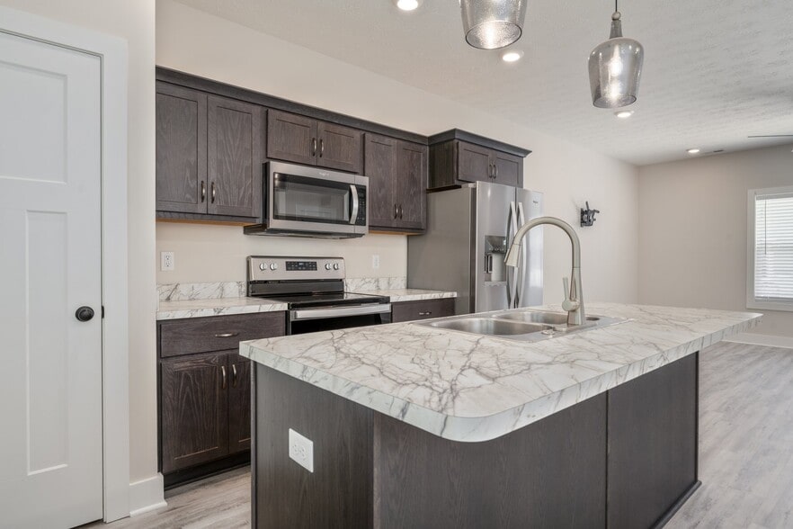 Building Photo - 1026 Sweet Amy Wy