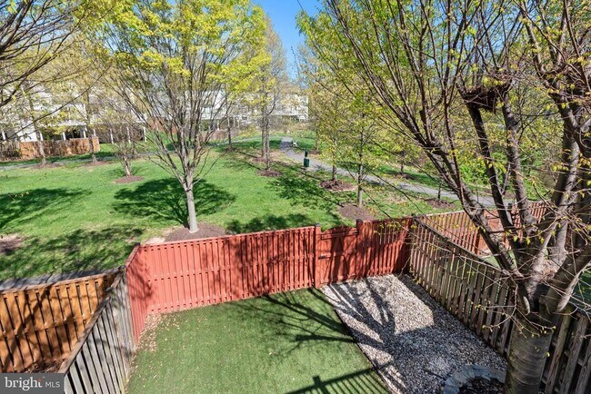 Building Photo - 43286 Morven Square