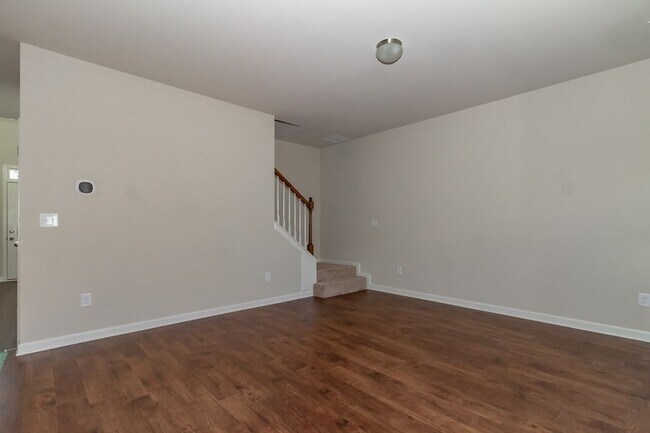 Building Photo - 4702 Southwind Rd
