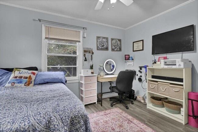 Building Photo - 236 Spruce Dr