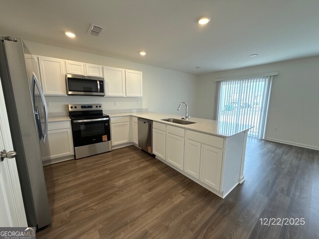 Building Photo - 487 Grand Magnolia St