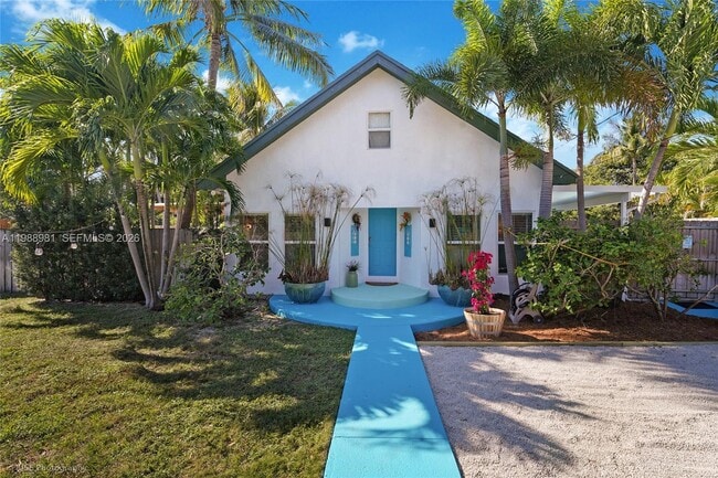 Building Photo - 212 SW 1st Ave