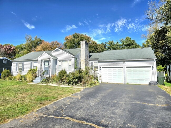 Building Photo - 196 Ridgewood Rd