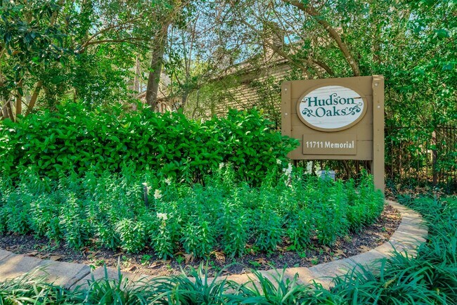 Building Photo - 11711 Memorial Dr