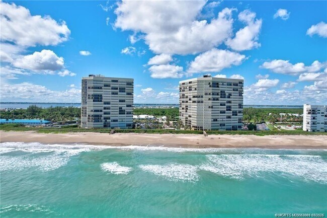 Building Photo - 9500 S Ocean Dr