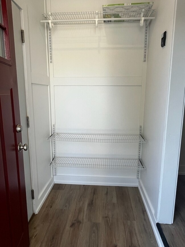 Building Photo - 3212 Babylon Rd