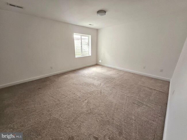 Building Photo - 73 Medal Way