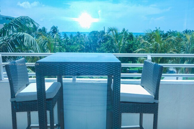 Building Photo - 226 Ocean Dr