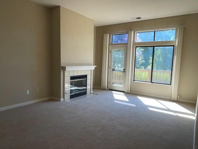 Building Photo - 7711 Galloway Dr