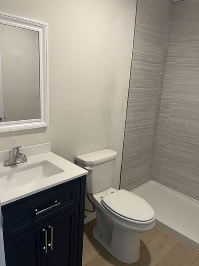 Building Photo - 492 East St