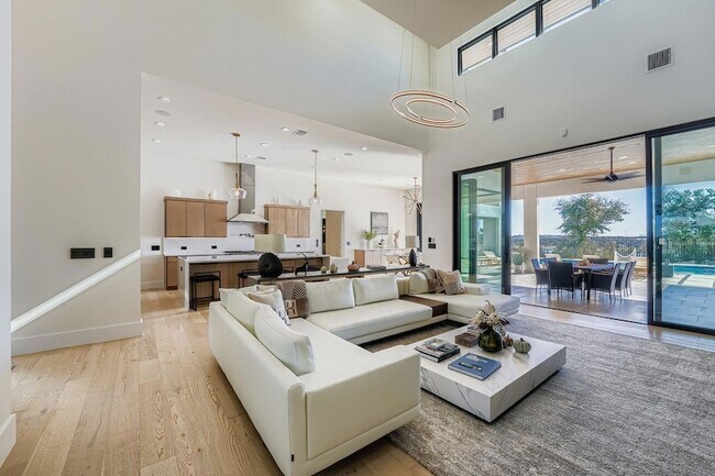 Building Photo - 6412 Lantern View Dr