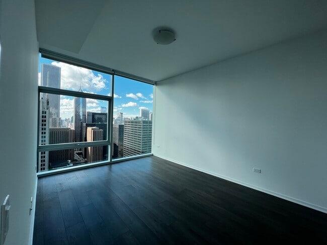 Building Photo - 223 E Grand Ave