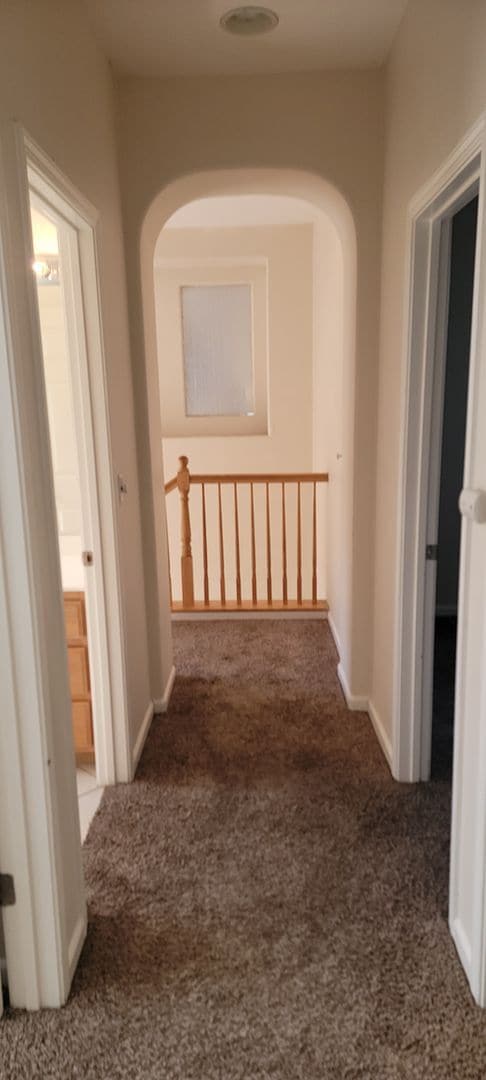 Building Photo - Adorable 3 bedroom 2.5 bath Home