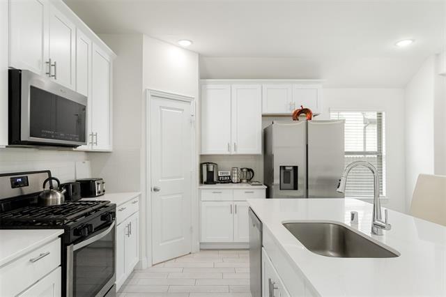 Building Photo - 3208 Amber Waves Ln