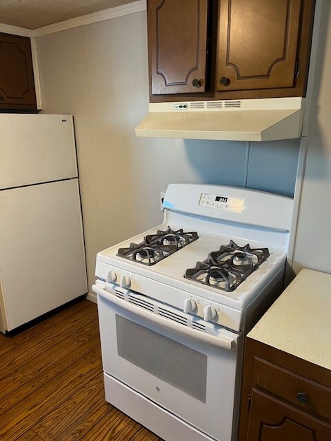 Kitchen - 9 N 4th St