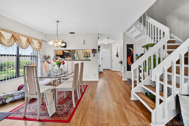 Building Photo - 4587 Carambola Cir S