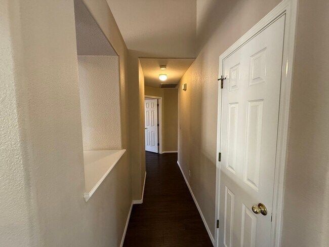 Building Photo - Single Story 4-bedroom home in Sylvan Scho...